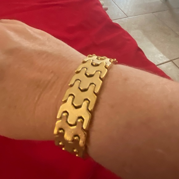 Stainless Steel yellow gold bracelet - Picture 8 of 10